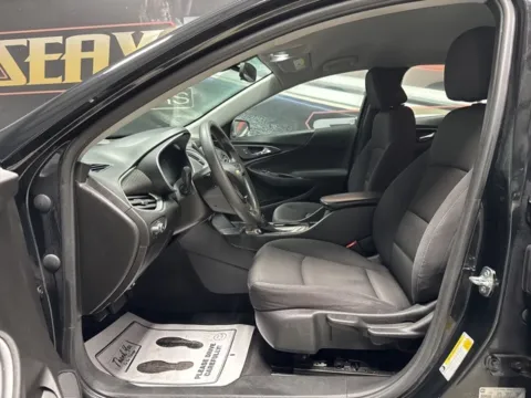 More photos of 2022 Chevrolet Malibu LS at Seay Motors, KY