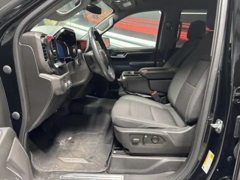 More photos of 2023 Chevrolet Silverado 1500 LT at Seay Motors, KY