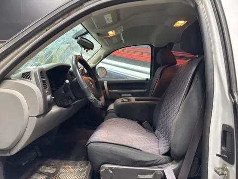 More photos of 2011 Chevrolet Silverado 1500 LS at Seay Motors, KY