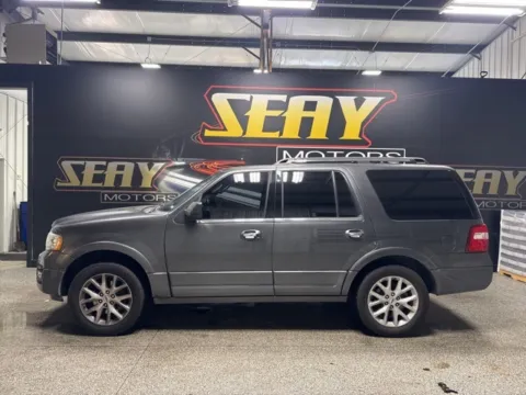Photos of 2017 Ford Expedition Limited for sale in Mayfield, KY at Seay Motors