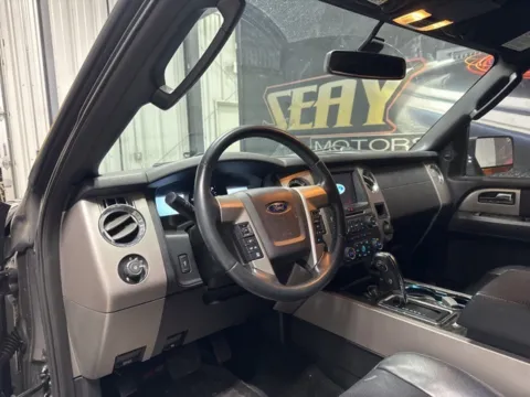 More photos of 2017 Ford Expedition Limited at Seay Motors, KY