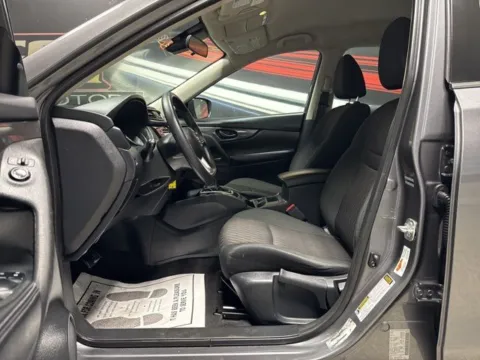 More photos of 2020 Nissan Rogue S at Seay Motors, KY