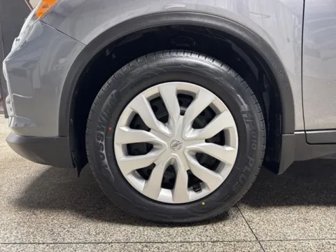 More photos of 2020 Nissan Rogue S at Seay Motors, KY