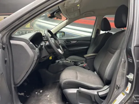 More photos of 2020 Nissan Rogue S at Seay Motors, KY