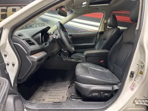More photos of 2019 Subaru Outback 2.5i at Seay Motors, KY
