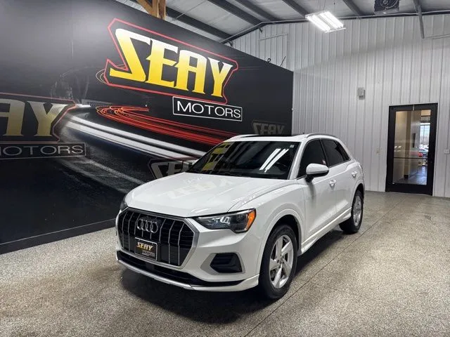 2020 Audi Q3 Premium