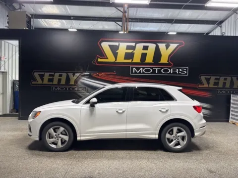 Photos of 2020 Audi Q3 quattro Premium 45 TFSI for sale in Mayfield, KY at Seay Motors