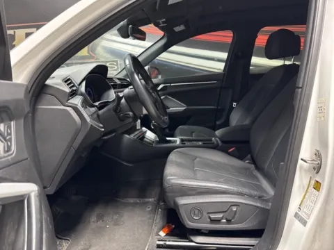 More photos of 2020 Audi Q3 quattro Premium 45 TFSI at Seay Motors, KY