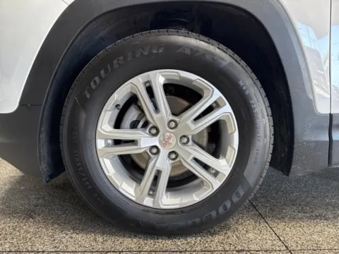 Another view of 2021 GMC Terrain SLE for sale in Mayfield, KY at Seay Motors