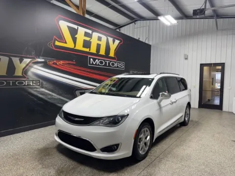 White 2018 Chrysler Pacifica Limited for sale in Mayfield, KY