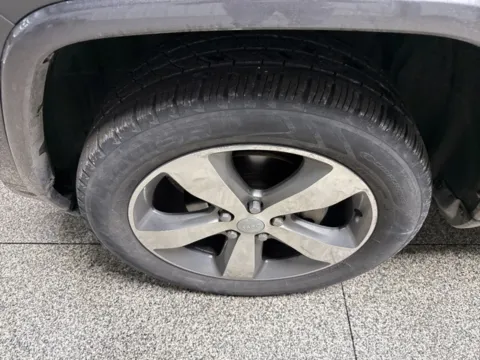 Another view of 2015 Jeep Grand Cherokee Overland for sale in Mayfield, KY at Seay Motors