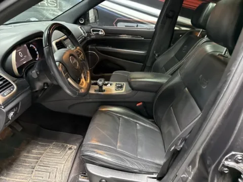 More photos of 2015 Jeep Grand Cherokee Overland at Seay Motors, KY