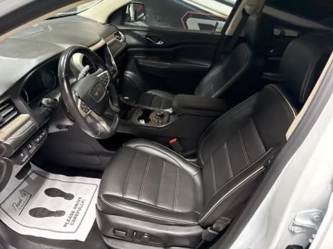 More photos of 2021 GMC Acadia Denali at Seay Motors, KY