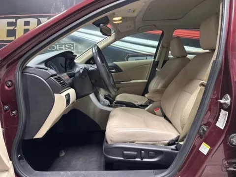 More photos of 2014 Honda Accord EX-L at Seay Motors, KY