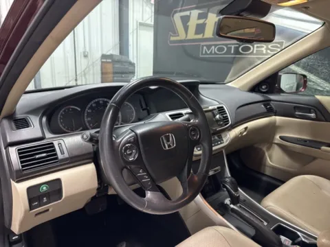 More photos of 2014 Honda Accord EX-L at Seay Motors, KY