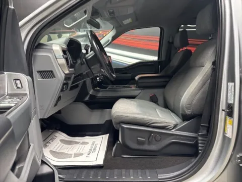 More photos of 2022 Ford F-150 XLT at Seay Motors, KY