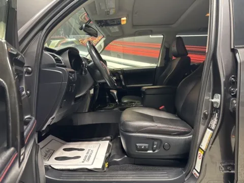 More photos of 2018 Toyota 4Runner TRD Off-Road Premium at Seay Motors, KY