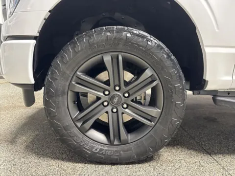 More photos of 2022 Ford F-150 XLT at Seay Motors, KY