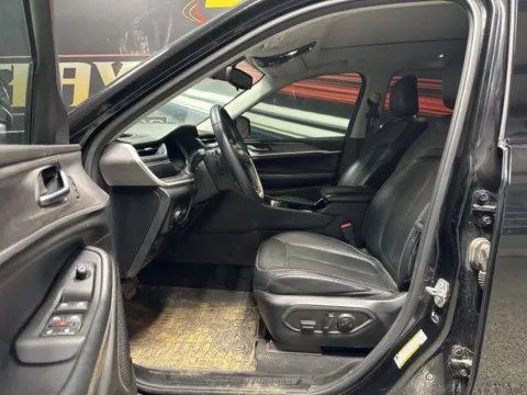 More photos of 2022 Jeep Grand Cherokee L Limited at Seay Motors, KY