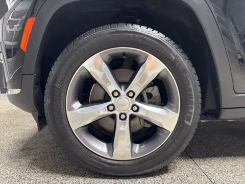 More photos of 2022 Jeep Grand Cherokee L Limited at Seay Motors, KY