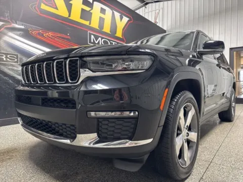Photos of 2022 Jeep Grand Cherokee L Limited for sale in Mayfield, KY at Seay Motors
