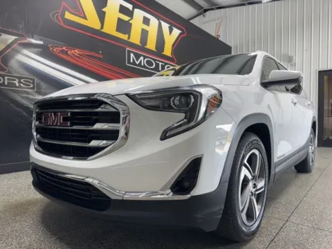 Photos of 2020 GMC Terrain SLT for sale in Mayfield, KY at Seay Motors