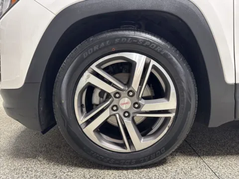 More photos of 2020 GMC Terrain SLT at Seay Motors, KY