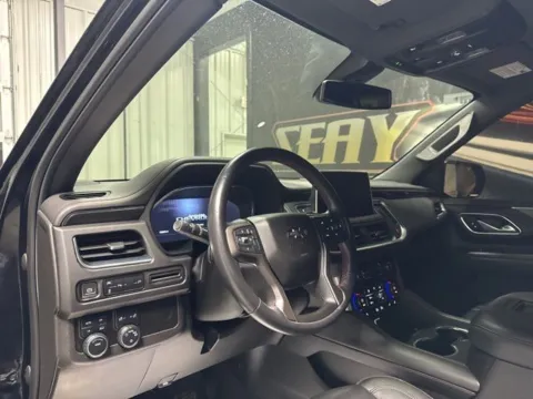 More photos of 2022 Chevrolet Suburban RST at Seay Motors, KY