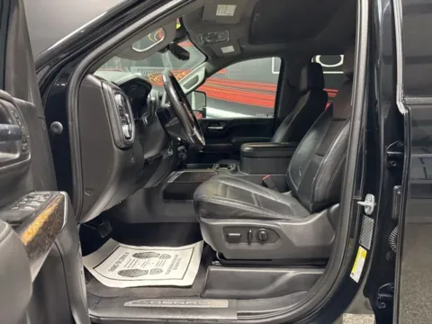 More photos of 2020 GMC Sierra 2500HD Denali at Seay Motors, KY