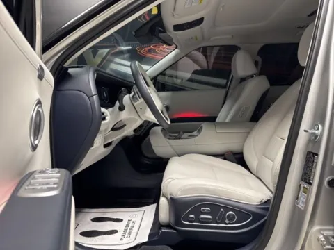 More photos of 2026 Hyundai Palisade Calligraphy at Seay Motors, KY