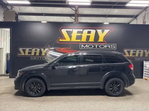 Photos of 2020 Dodge Journey SE for sale in Mayfield, KY at Seay Motors