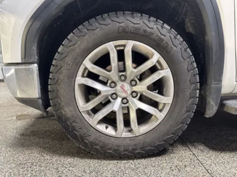 Another view of 2021 GMC Sierra 1500 SLT for sale in Mayfield, KY at Seay Motors