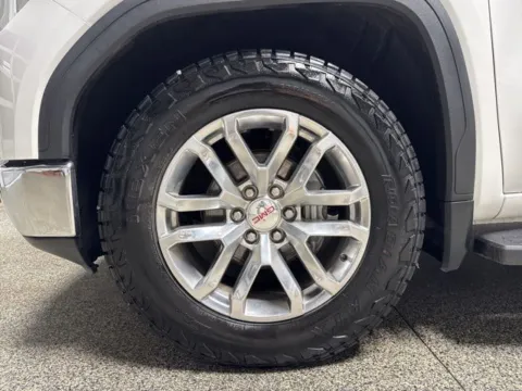 More photos of 2021 GMC Sierra 1500 SLT at Seay Motors, KY