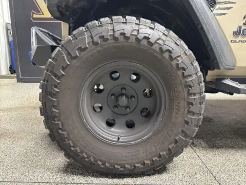 Another view of 2020 Jeep Gladiator Sport for sale in Mayfield, KY at Seay Motors