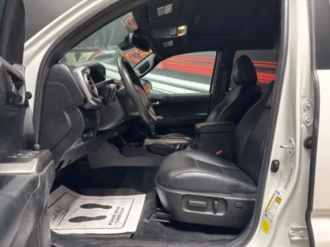 More photos of 2023 Toyota Tacoma Limited at Seay Motors, KY