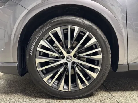 More photos of 2023 Lexus RX 350 Premium Plus at Seay Motors, KY