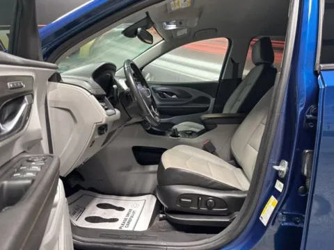 More photos of 2020 GMC Terrain SLT at Seay Motors, KY