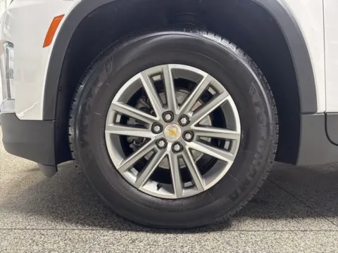 More photos of 2023 Chevrolet Traverse LT Leather at Seay Motors, KY