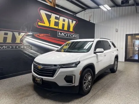 White 2023 Chevrolet Traverse LT Leather for sale in Mayfield, KY