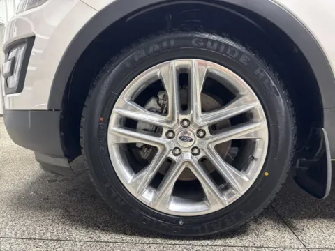 More photos of 2016 Ford Explorer Limited at Seay Motors, KY