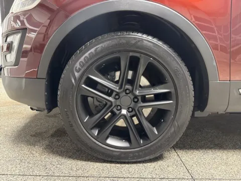 More photos of 2016 Ford Explorer XLT at Seay Motors, KY