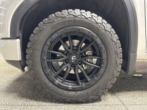 Another view of 2021 GMC Sierra 1500 Elevation for sale in Mayfield, KY at Seay Motors