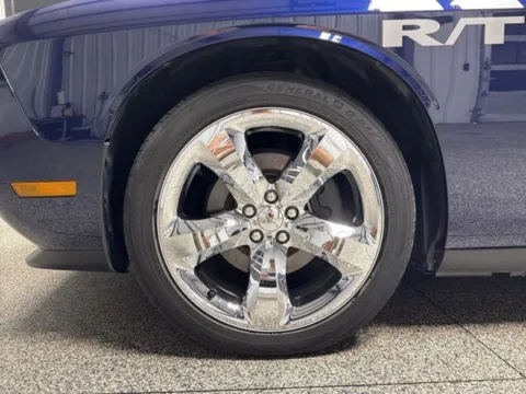 More photos of 2013 Dodge Challenger R/T at Seay Motors, KY