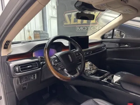 More photos of 2022 Lincoln Nautilus Reserve at Seay Motors, KY