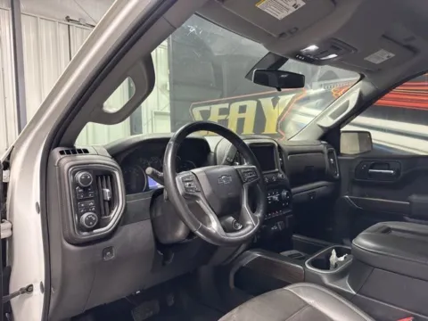 More photos of 2019 Chevrolet Silverado 1500 RST at Seay Motors, KY
