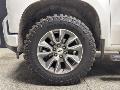 Another view of 2019 Chevrolet Silverado 1500 RST for sale in Mayfield, KY at Seay Motors