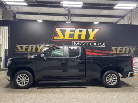 Photos of 2020 Chevrolet Silverado 1500 LT for sale in Mayfield, KY at Seay Motors