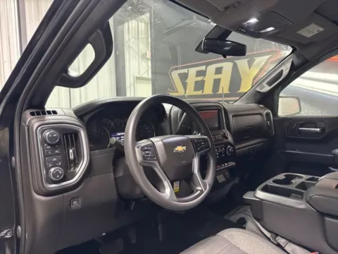 More photos of 2020 Chevrolet Silverado 1500 LT at Seay Motors, KY