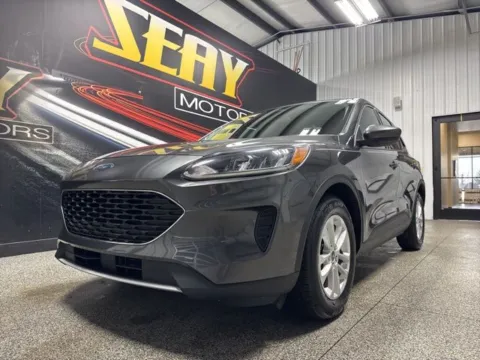 Photos of 2020 Ford Escape SE for sale in Mayfield, KY at Seay Motors