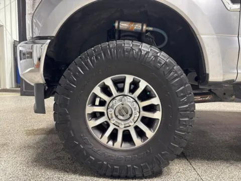 More photos of 2020 Ford F-250SD Lariat at Seay Motors, KY